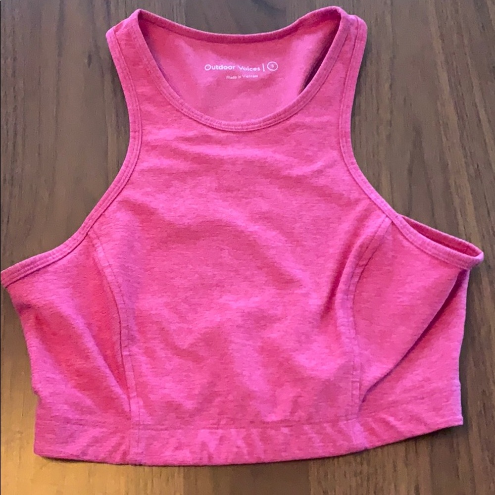 Outdoor Voices Athena Crop in hot pink!